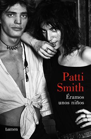 ÉRAMOS UNOS NIÑOS | 9788426426796 | SMITH, PATTI | Llibreria Aqualata | Comprar llibres en català i castellà online | Comprar llibres Igualada