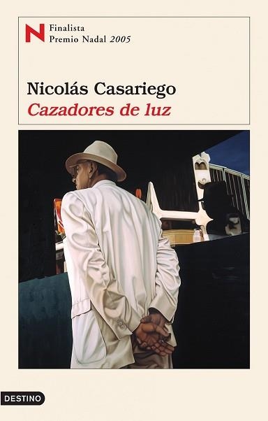 CAZADORES DE LUZ (ANCORA Y DELFIN 1021) | 9788423337040 | CASARIEGO, NICOLAS | Llibreria Aqualata | Comprar llibres en català i castellà online | Comprar llibres Igualada