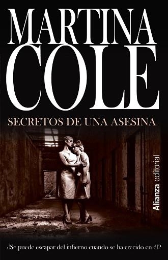 SECRETOS DE UNA ASESINA | 9788420675923 | COLE, MARTINA | Llibreria Aqualata | Comprar llibres en català i castellà online | Comprar llibres Igualada