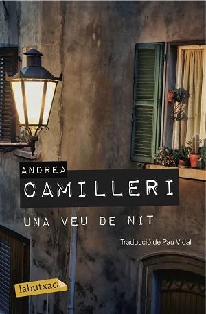 UNA VEU DE NIT | 9788416600816 | CAMILLERI, ANDREA  | Llibreria Aqualata | Comprar llibres en català i castellà online | Comprar llibres Igualada