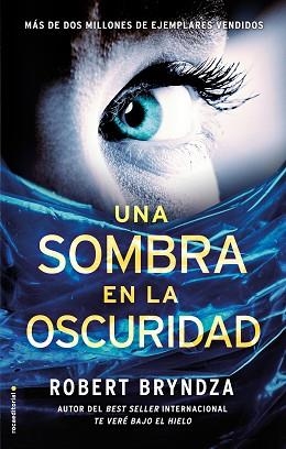 UNA SOMBRA EN LA OSCURIDAD | 9788416700707 | BRYNDZA, ROBERT | Llibreria Aqualata | Comprar llibres en català i castellà online | Comprar llibres Igualada