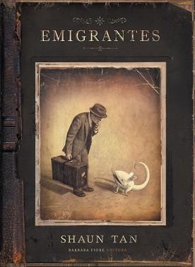 EMIGRANTES | 9788415208914 | TAN, SHAUN | Llibreria Aqualata | Comprar llibres en català i castellà online | Comprar llibres Igualada