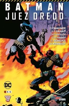 BATMAN / JUEZ DREDD | 9788418225925 | GRANT, ALAN / WAGNER, JOHN | Llibreria Aqualata | Comprar libros en catalán y castellano online | Comprar libros Igualada