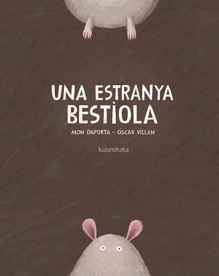 UNA ESTRANYA BESTIOLA | 9788416804290 | DAPORTA, MON | Llibreria Aqualata | Comprar llibres en català i castellà online | Comprar llibres Igualada