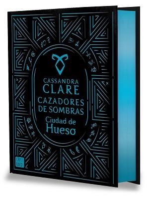 CIUDAD DE HUESO. CAZADORES DE SOMBRAS 1. EDICIÓN ESPECIAL | 9788408289739 | CLARE, CASSANDRA | Llibreria Aqualata | Comprar libros en catalán y castellano online | Comprar libros Igualada